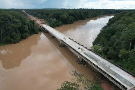 Ponte sobre o Rio Teles Pires na MT-140