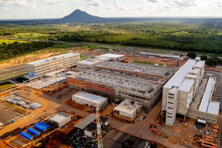 A obra do novo Hospital Universitrio Jlio Mller