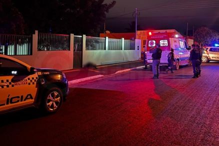 Homem caminhava em cal�ada quando foi atingido por disparos
