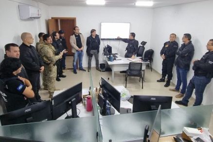 Policiais civis no planejamento da Opera��o Rede Oculta