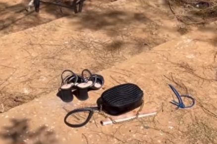 Objetos da v�tima encontradas pr�ximas ao corpo 