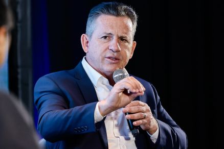O governador Mauro Mendes: 