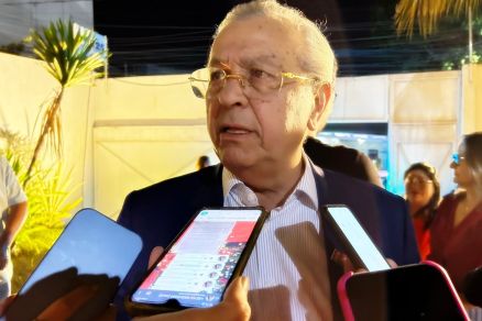 O senador Jayme Campos, que saiu em defesa do correligion�rio