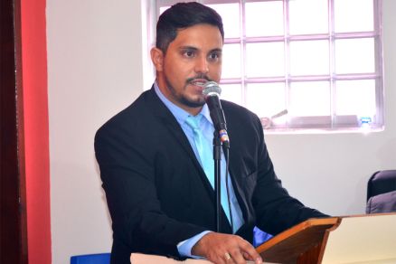 O prefeito de Nossa Senhora do Livramento, Thiago Almeida, v�tima de golpe da pr�pria m�e