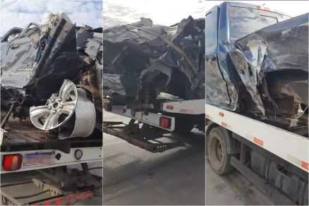 Veculo ficou destrudo com o impacto da batida 