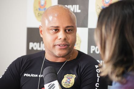 O delegado Nilson Farias, da Delegacia de Homicdios e Proteo  Pessoa (DHPP)