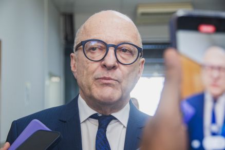 O governador em exercício, Otaviano Pivetta: Reforma Tributária 