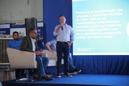 O deputado estadual Eduardo Botelho durante debate da mobilidade urbana