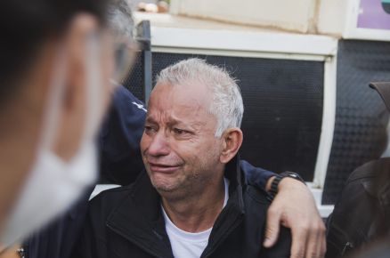 O presidente do Shopping Popular, Misael Galv�o, que chorou 