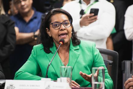 A deputada federal Gisela Simona, que reprovou voto de vereador 