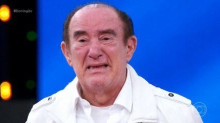 Renato Arago, 89, retornou aos palcos da Globo neste domingo (21)