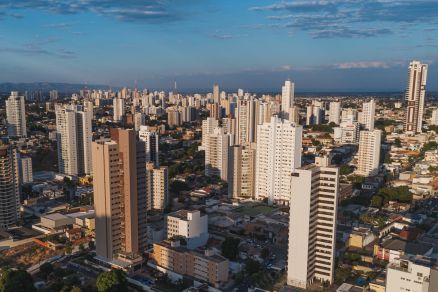 Cuiab� ter� calor acima de 30�C e chuva no inicio da semana  