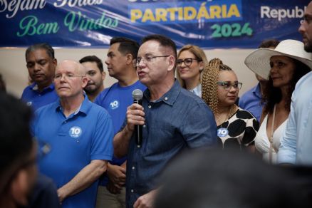 O mdico Marcelo Sandrin e o deputado Eduardo Botelho 