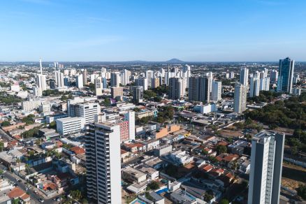 Calor e pancadas de chuva deve predominar neste final de semana em Cuiab�