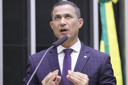 O deputado Coronel Assis, do Unio, oposio ao governo