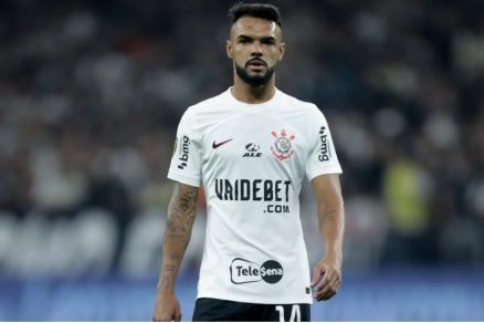 Volante Raniele, que foi adquirido pelo Corinthians junto ao Cuiab