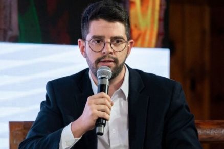 GUSTAVO CARNEIRO