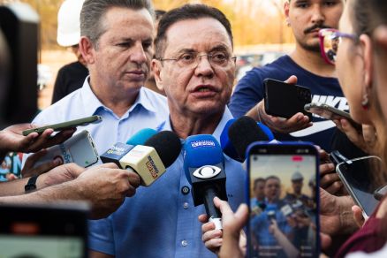 O candidato a prefeito de Cuiab Eduardo Botelho