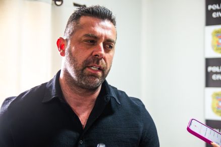 O delegado Bruno Abreu, que � respons�vel pela investiga��o 