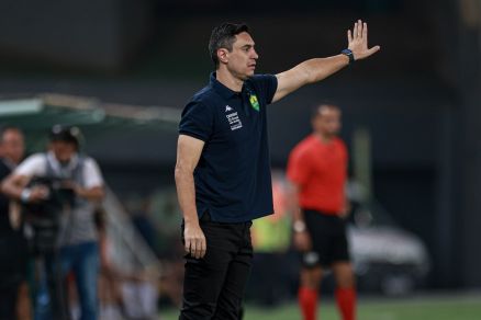 O t�cnico Bernardo Franco, que foi demitido do Cuiab� 