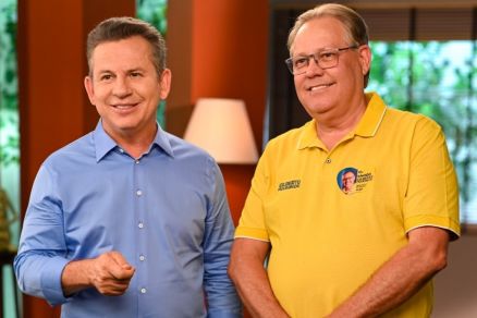 O governador Mauro Mendes e ex-secretrio de Sade Gilberto Figueiredo
