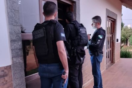 Agentes da Pol�cia Civil durante buscas (foto ilustrativa)