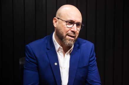 O deputado estadual Beto Dois a Um: pendncias em compensaes ambientais 