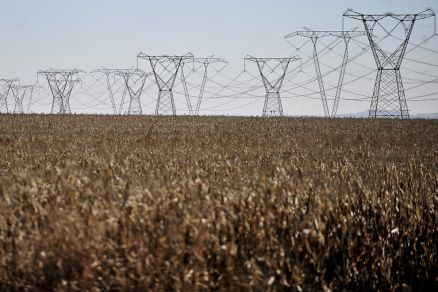 Linha de transmisso de energia eltrica