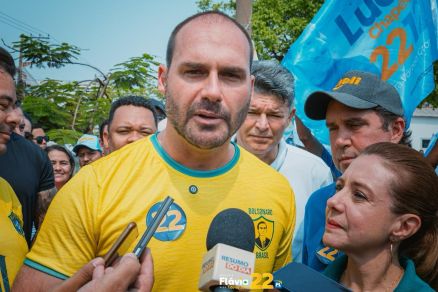 O deputado Eduardo Bolsonaro, que v possibilidade do o ministro do STF Alexandre de Moraes perder o visto