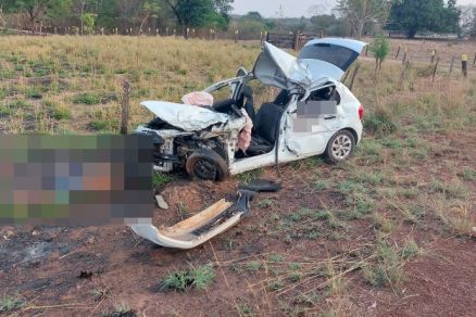 Carro onde estavam os tr�s ocupantes