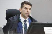 Procurador-geral de Contas prop�e incinera��o com gera��o de energia para solucionar rejeitos 