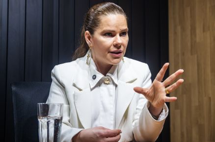 A mdica Natasha Crepaldi, referncia em Dermatologia em Mato Grosso