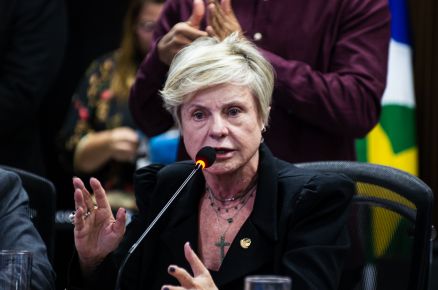 A senadora Margareth Buzetti, que criticou a Reforma Tribut�ria