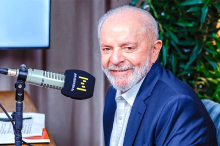 O presidente Lula, que quer multar policiais que atuarem de forma clandestina em segurana privada