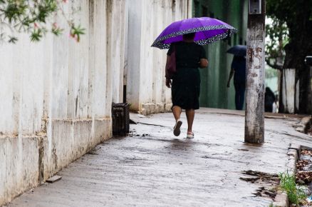 A previs�o indica grandes chances de haver pancadas de chuva durante o s�bado e o domingo