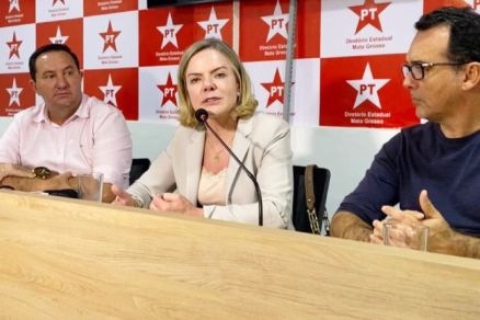 O deputado Barranco, a presidente do PT Gleisi Hoffmann e Ldio Cabral