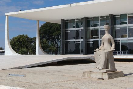 Palcio do Supremo Tribunal Federal na Praa dos Trs poderes em Braslia	