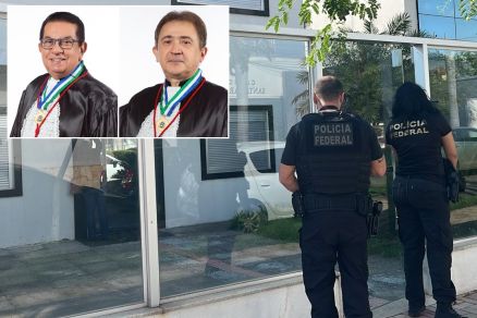 Policiais cumprem mandado durante a Operao Sisamnes, que teve como alvos Sebastio de Moaraes e Joo Ferreira Filho (detalhe)
