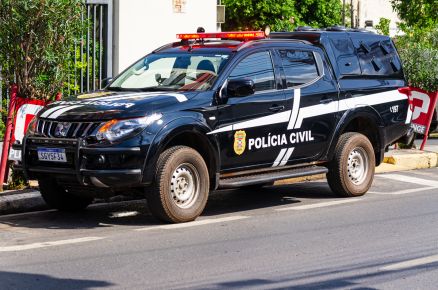 Polcia Civil prende estelionatria que deu golpe e gastou toda a aposentadoria de idoso