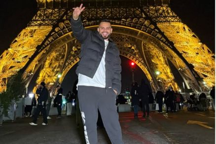 O influencer Bruno Fabiano Marques, que estava em viagem para Paris