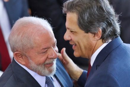 Lula e o ministro da Fazenda Fernando Haddad