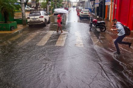 Fim de semana deve ser chuvoso em Cuiab e Chapada 
