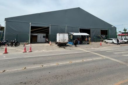 A estrutura provisria do Shopping Popular, em Cuiab