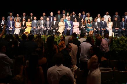 Secret�rios e adjuntos empossados pelo prefeito Abilio Brunini