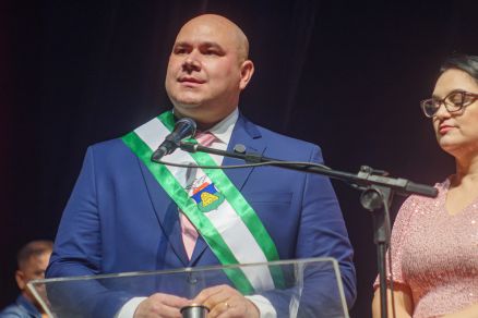 O prefeito de Cuiab�, Abilio Brunini, que discursou ap�s receber faixa de chefe do Pal�cio Alencastro