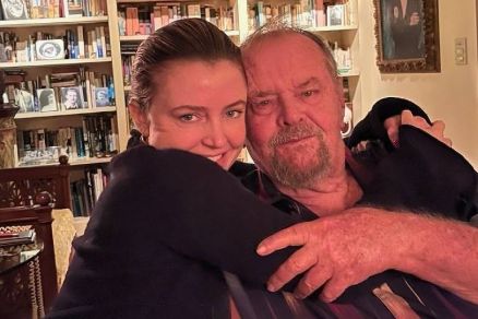 Lorraine e Jack Nicholson so fotografados juntos em casa