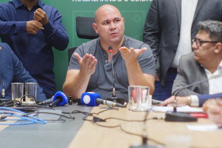 O prefeito de Cuiab� Abilio Brunini: defini��o da Sa�de