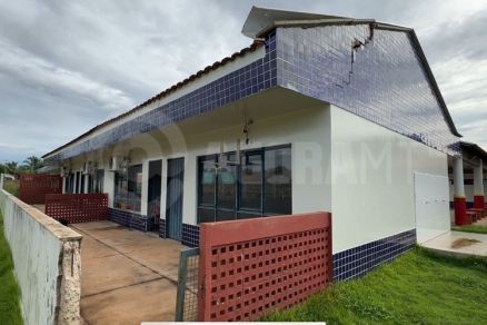 Escola Maria Severina de Souza, que apresentou rachaduras