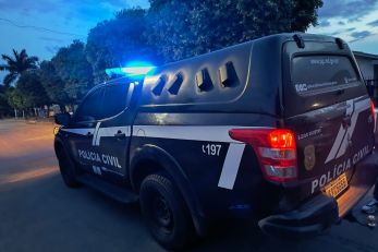 Mulher morre e outra fica ferida em colis�o entre moto e carro