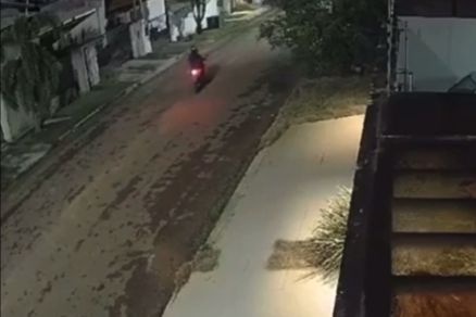 Frame de v�deo mostra motociclista no local 